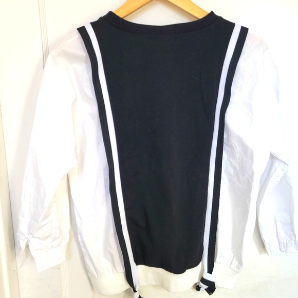 Korean inspired funky top - Picture 1 of 3